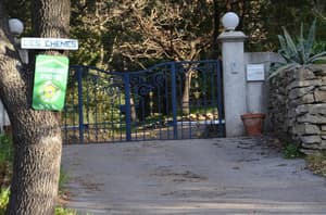 thumbnail: Property entrance