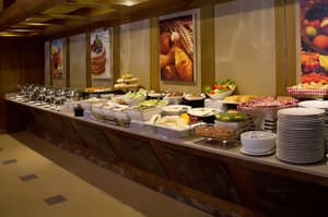 thumbnail: Restaurant