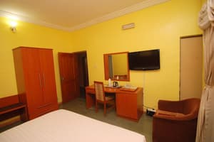 thumbnail: Room