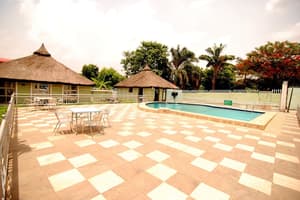 thumbnail: Poolside bar
