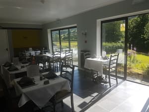 thumbnail: Breakfast area