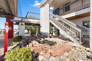 thumbnail: Terrace/patio
