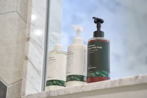thumbnail: Bathroom amenities