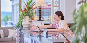 thumbnail: Reception