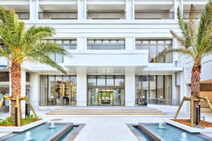 thumbnail: Front of property