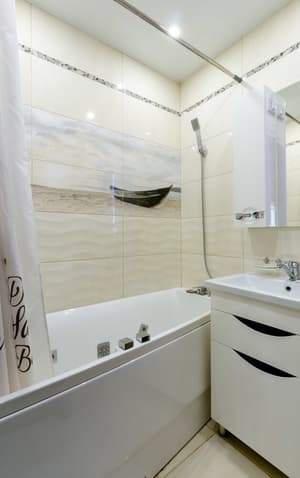thumbnail: Bathroom amenities