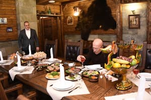thumbnail: Restaurant