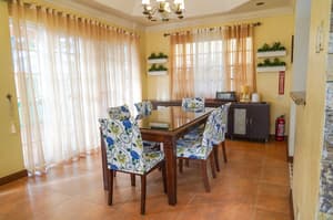 thumbnail: Dining room