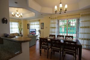 thumbnail: In-room dining