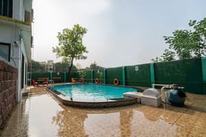 thumbnail: Garden view