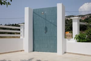 thumbnail: Exterior