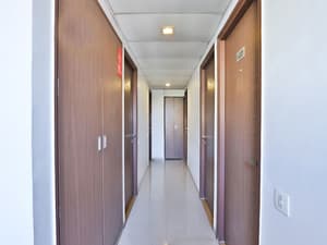 thumbnail: Hallway