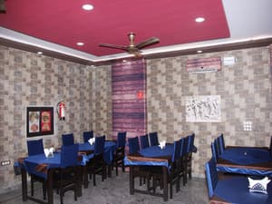 thumbnail: Dining