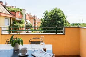 thumbnail: Balcony