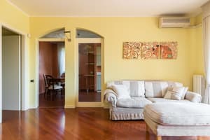 thumbnail: Interior