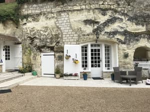 thumbnail: Property entrance