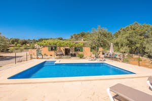 thumbnail: Outdoor pool