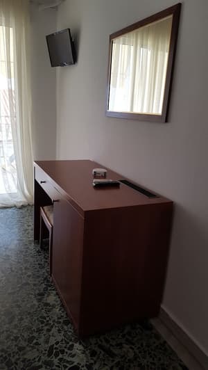 thumbnail: Private kitchenette