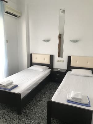 thumbnail: In-room dining