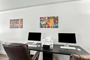 thumbnail: Business center