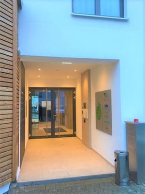 thumbnail: Exterior