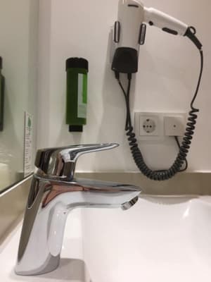 thumbnail: Bathroom amenities