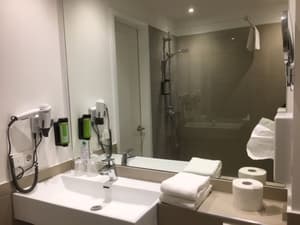 thumbnail: Bathroom sink