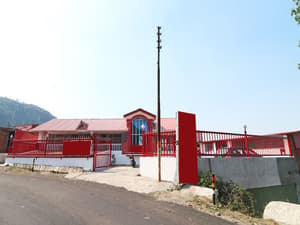 thumbnail: Front of property