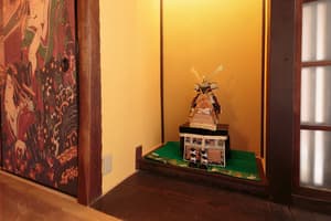 thumbnail: Interior detail