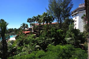 thumbnail: Property grounds