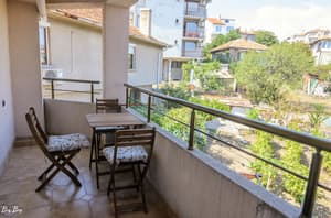 thumbnail: Garden view