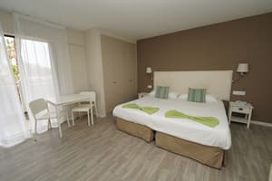 thumbnail: Room