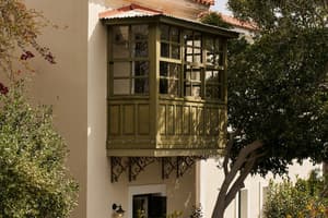 thumbnail: Exterior