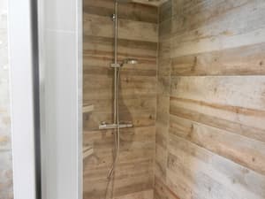 thumbnail: Bathroom shower