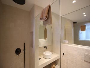 thumbnail: General view