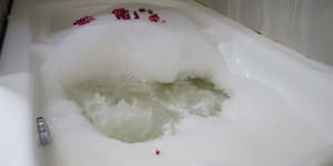 thumbnail: Jetted tub