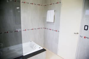 thumbnail: Jetted tub