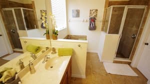 thumbnail: Bathroom amenities