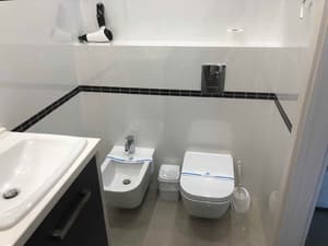 thumbnail: Bathroom amenities