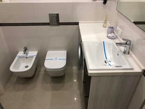 thumbnail: Bathroom amenities