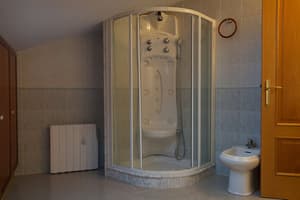 thumbnail: Bathroom shower