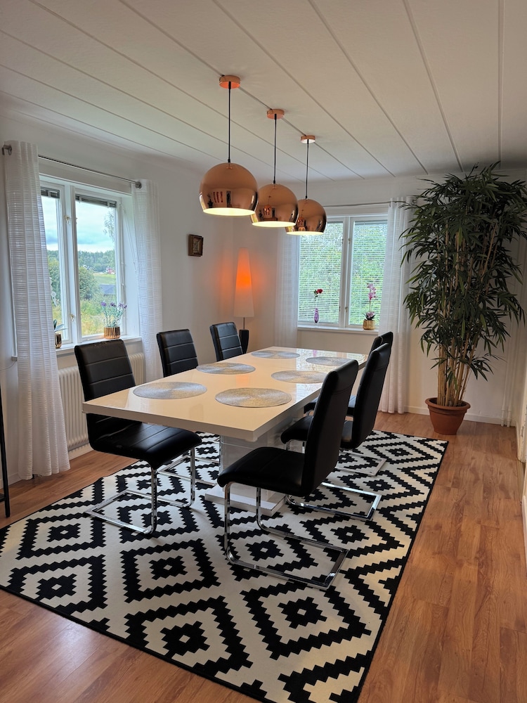 In-room business center