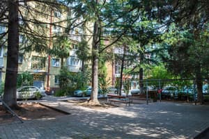 thumbnail: Property grounds
