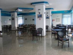 thumbnail: Breakfast area