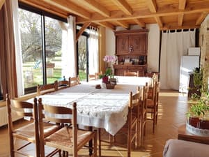 thumbnail: Breakfast area
