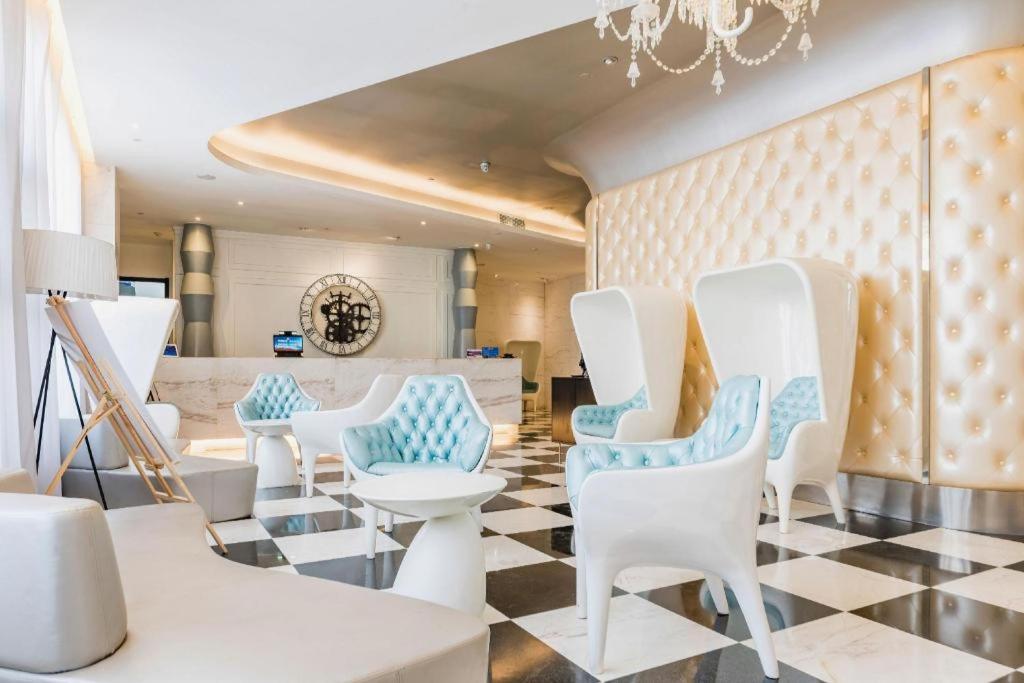 Restaurant-cafeteria