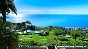 thumbnail: Exterior