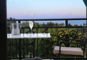 thumbnail: Balcony