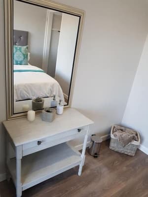 thumbnail: Room amenity
