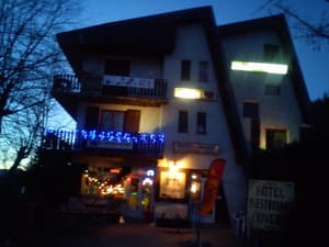 thumbnail: Exterior